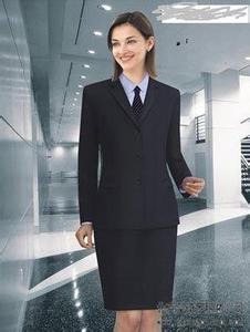 银行工作服装设计者要学习哪些专业课程