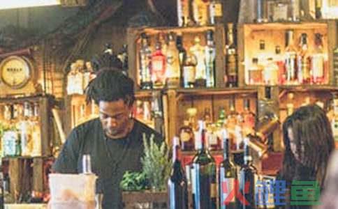 酒吧营销经理技巧，酒吧经理每月工作总结