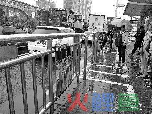 数据运营丨共享雨伞现北京街头：APP获取密码即可使用 一次5毛