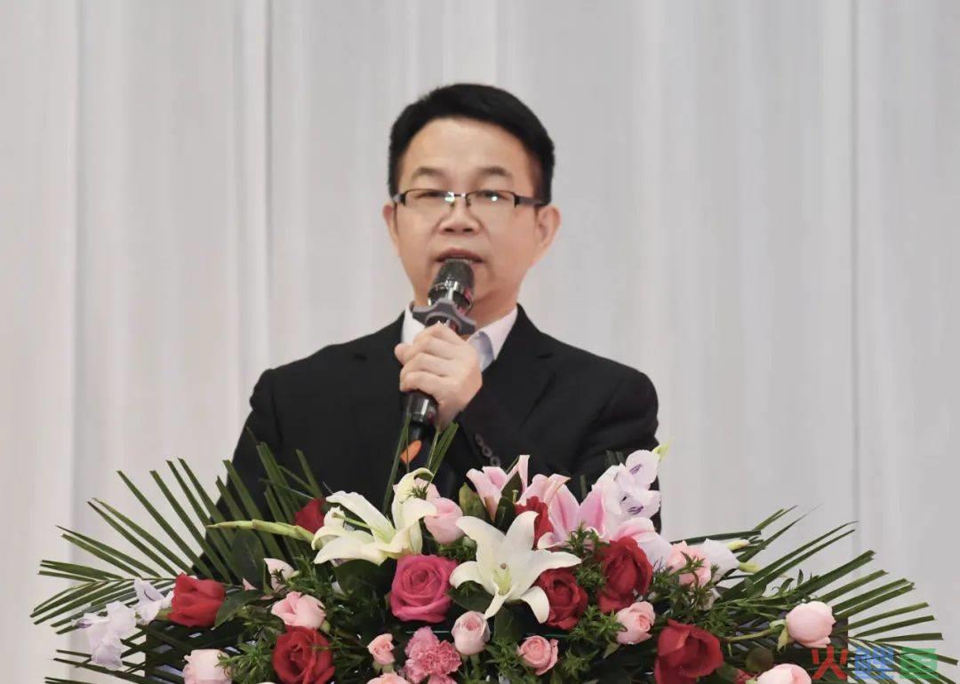 美容院周年店庆活动启动大会动员词_营销团队动员大会_销售团队春节动员口号