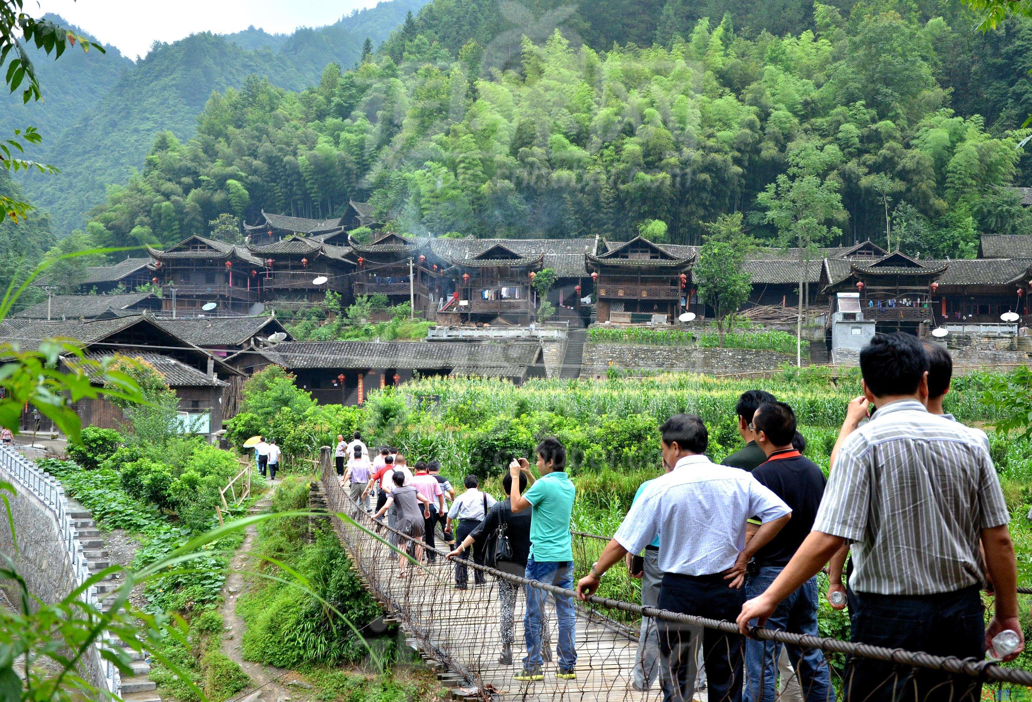  二元核心模式的涵义 