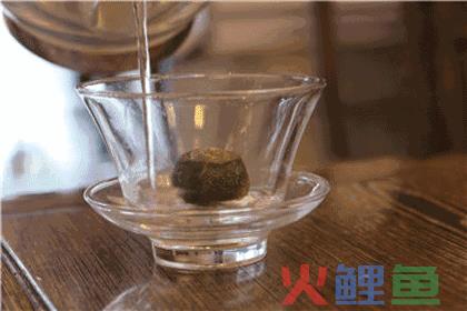 借围炉煮茶火势，品牌如何“蹭”热点寻找着火点？