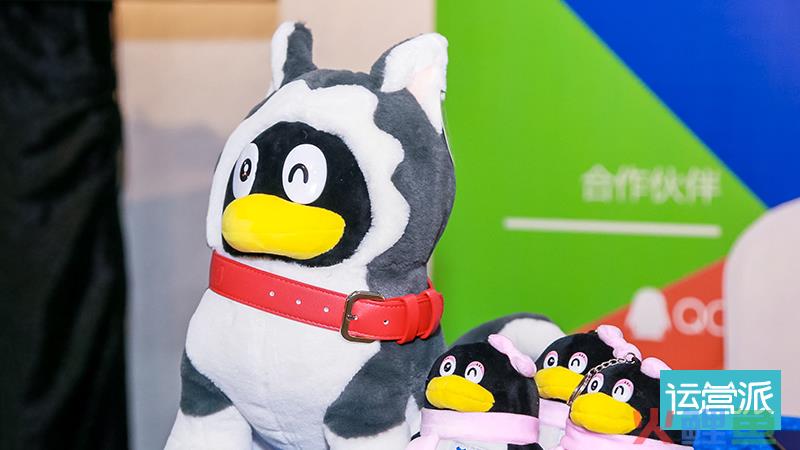 这届年轻人，为什么有那么多奇奇怪怪的群组？