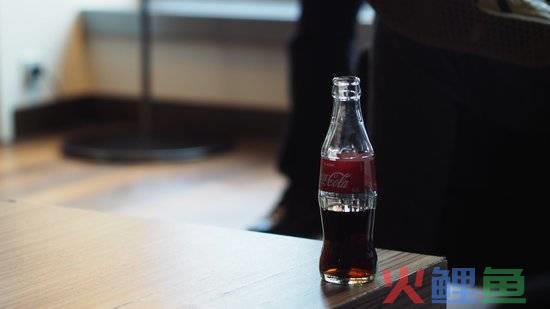 互联网营销待遇(应届生工资就过万！这些“新”职业，太香了)