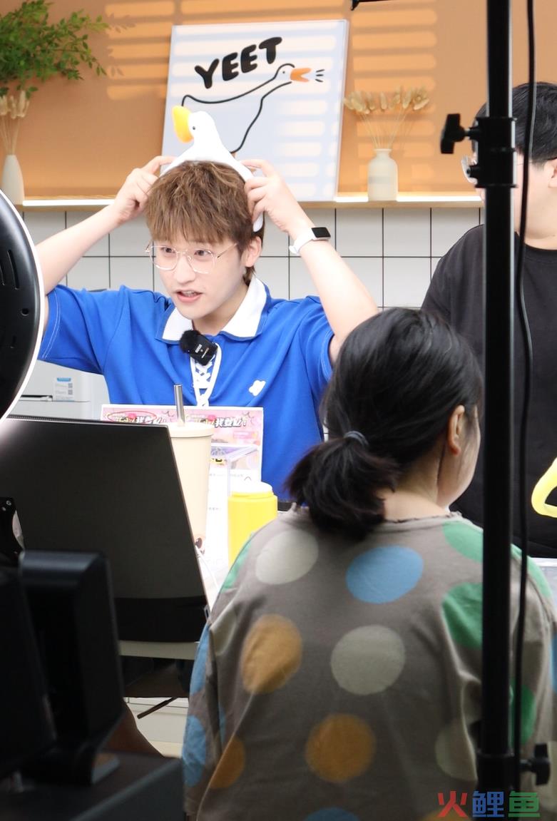 千万粉博主、电商圈资深玩家组团入抖开播,抖音电商凭什么?