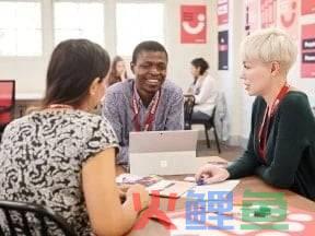 李宁公司网络营销推广方案(寄生营销案例之李宁鞋的清货策划)