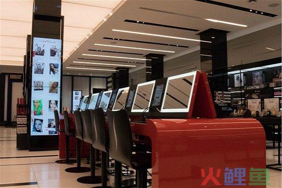 背靠LVMH，丝芙兰无法摆脱中年危机