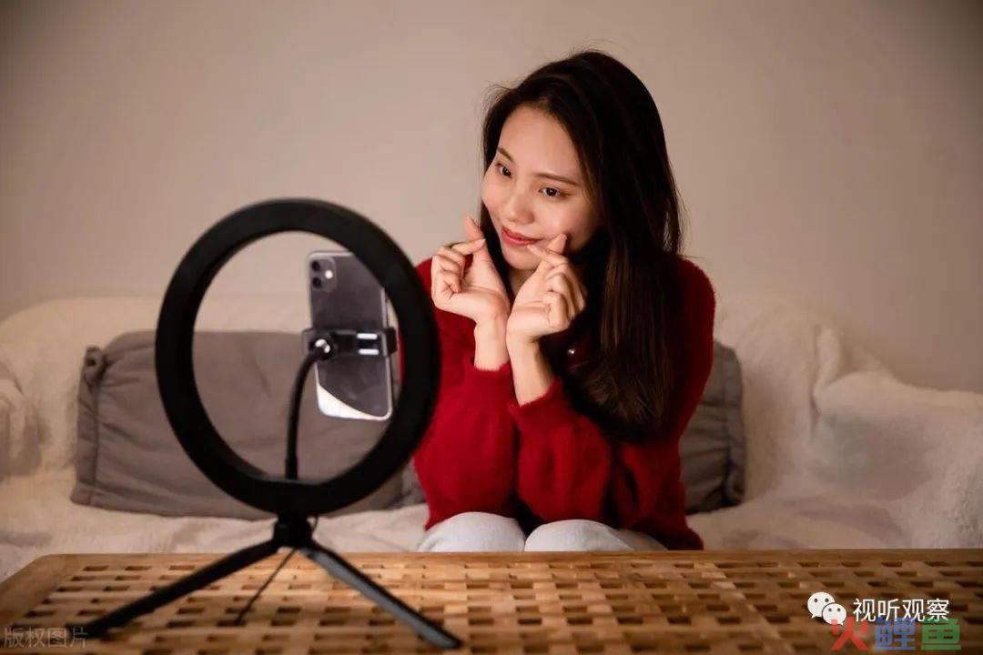 “清退”向左，“挂靠”向右，中小公会该如何选择？