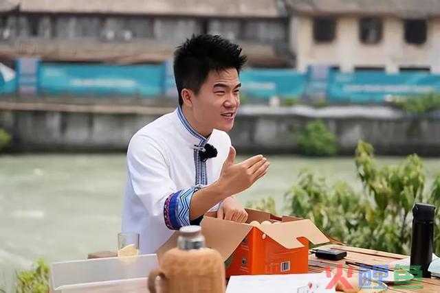 揭秘全网最赢利的6位网红！教你若何成为百万支出大神！"